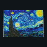 Die Sternennacht von Vincent Van Gogh  Fußmatte<br><div class="desc">Vincent Van Gogh The Starry Night. Das ist ein altes Meisterwerk des holländischen Meisters Vincent Van Gogh. Dieses schöne Landschaftsbild hat eine schöne,  lebendige,  gesättigte Farbe. Vincent Van Gogh war ein niederländischer Postimpressionist. Dieses Bild ist öffentlich</div>