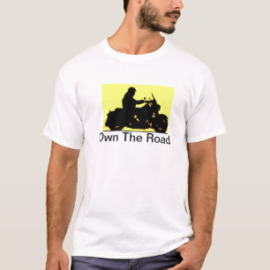 Die Straße besitzen T-Shirt