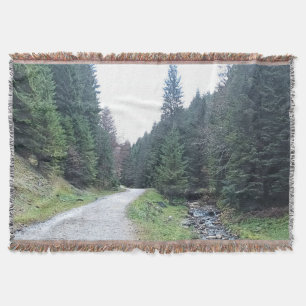 Die Straße zwischen Kiefern - Wilde Natur Rumänien Decke