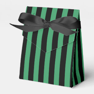 Die Streifen sind grün und schwarz Geschenkschachtel