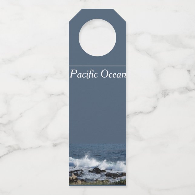 Die Surfanlage im Pazifischen Ozean Flaschenanhänger (Vorderseite)
