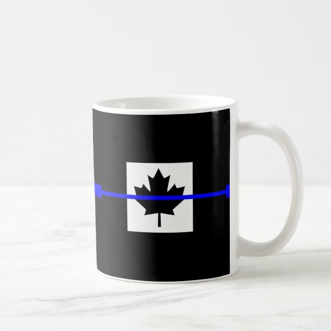 Die symbolische Thin Blue Line auf kanadischem Aho Tasse (Rechts)