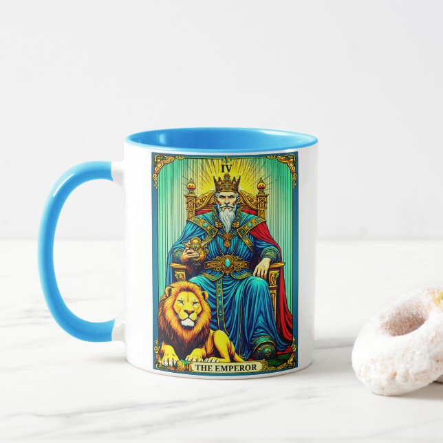Die Tarot-Karte des Kaisers Tasse (Mit Donut)