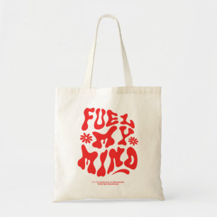 Die Tasche mit dem Kopf füllen