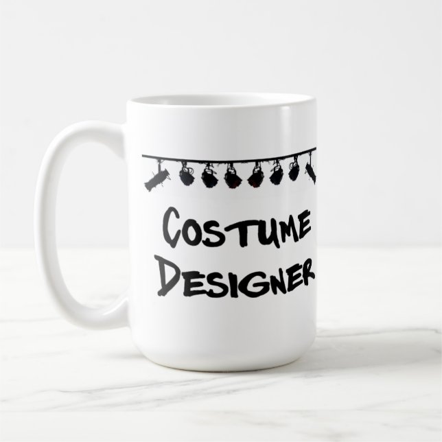 Die Tasse des Kostüm-Designers (Links)