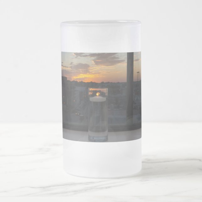 Die Tasse des Mattierten Sonnenuntergangs (Mittel)