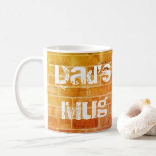 Die Tasse des Vaters, trinkende Tasse des