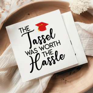 Die Tassel war die mürrische Graduierungspartei we Serviette