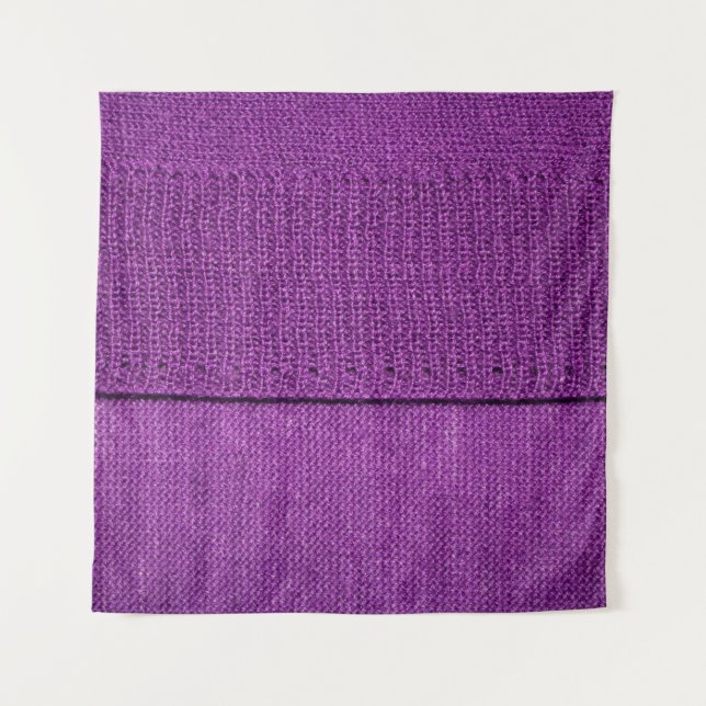 die Textur des Strickstoffes, ein schlichtes lila  Wandteppich (Vorderseite)