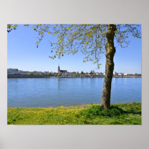 Die Ufer der Loire am Saumur Postcard Square S Poster