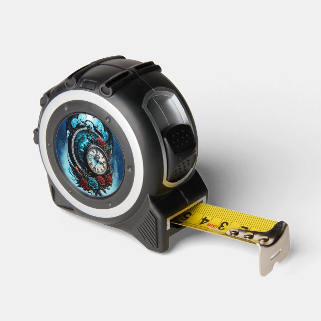 Die Uhr im Nebel der Unendlichkeit. Maßband (Winkel)