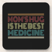 Die Umarmung der Mama ist das beste medizinische Z