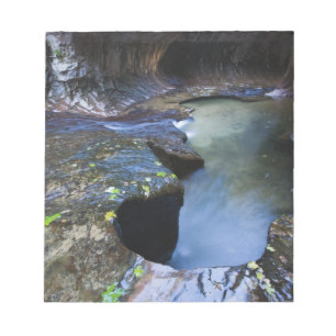 Die Untergrundbahnschlitzschlucht Notizblock