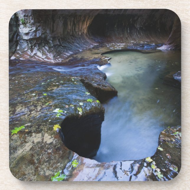 Die Untergrundbahnschlitzschlucht Untersetzer (Vorderseite)