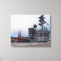 Die USS Nimitz am Goldenen Tor