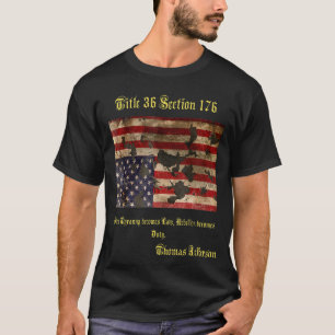 Die vom Krieg zerrüttete amerikanische Flagge beän T-Shirt