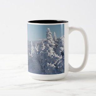 die weißen Berge des New Hampshire Zweifarbige Tasse