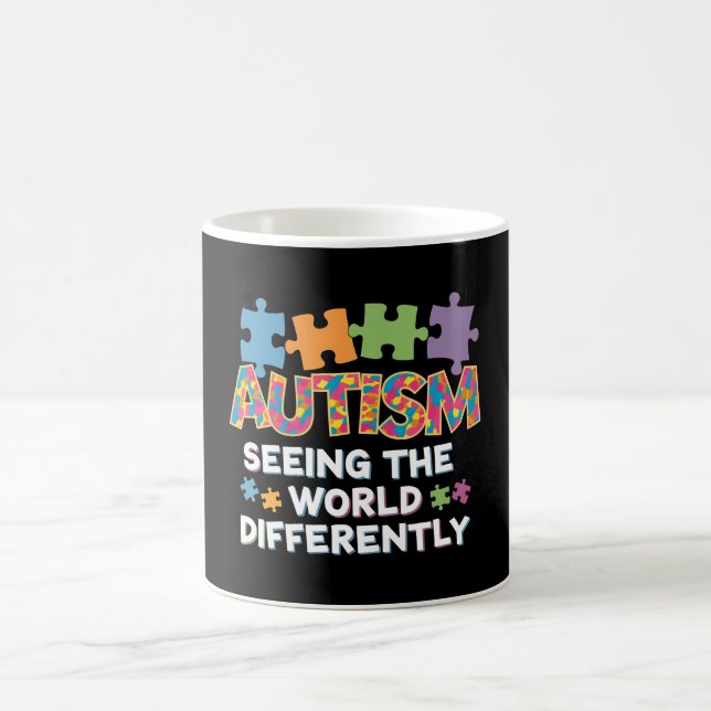Die Welt anders sehen Autismus-Bewusstsein Kaffeetasse (Mittel)