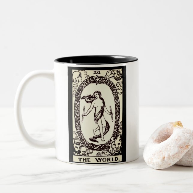 die Welt-Tarot-Karte | Tasse (Mit Donut)