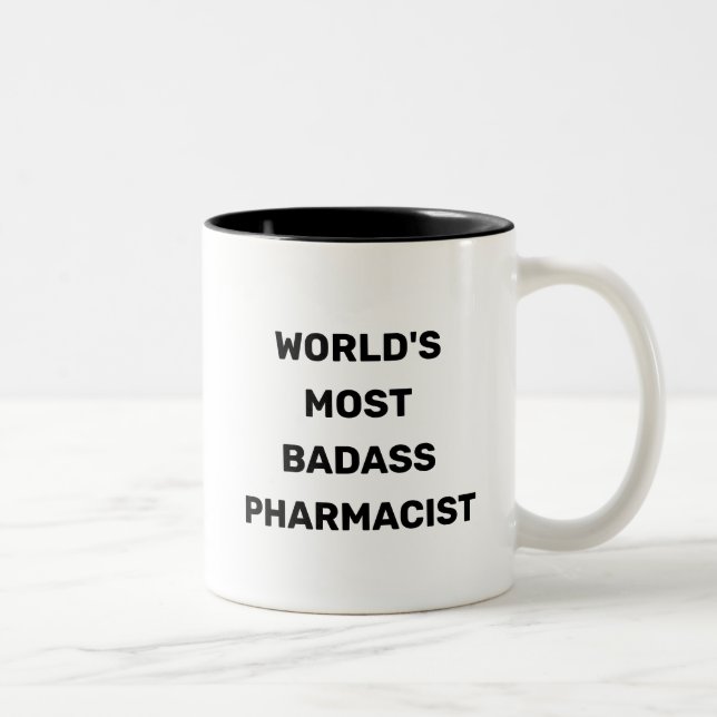 Die weltgrößte Badass-Apotheker-Tasse Zweifarbige Tasse (Rechts)
