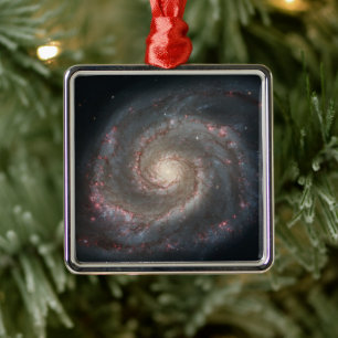 Die Whirlpool-Galaxie M51 & Begleiter im Weltraum Ornament Aus Metall