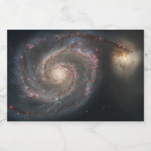 Die Whirlpool-Galaxie M51 und Begleiter im Weltrau