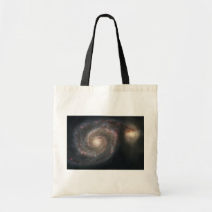 Die Whirlpool-Galaxie M51 und Begleiter im Weltrau Tragetasche