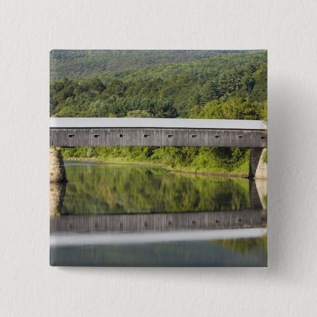Die Windsor-Cornish Covered Bridge überspannt den Button (Vorderseite)