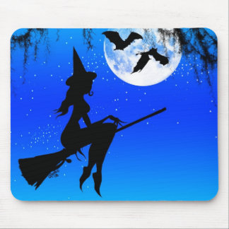 Die Witching Stunde Mousepad