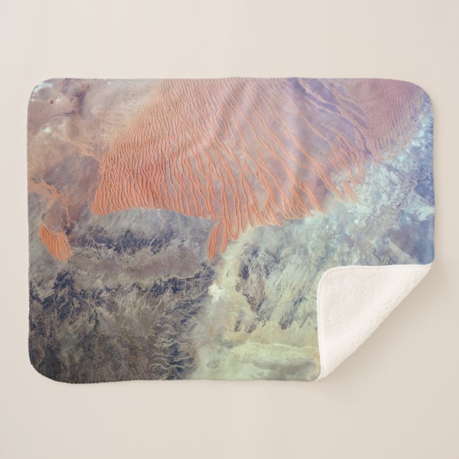 Die Wüste der Sahara in Algerien, Nordafrika. Sherpadecke (Vorderseite (Horizontal))