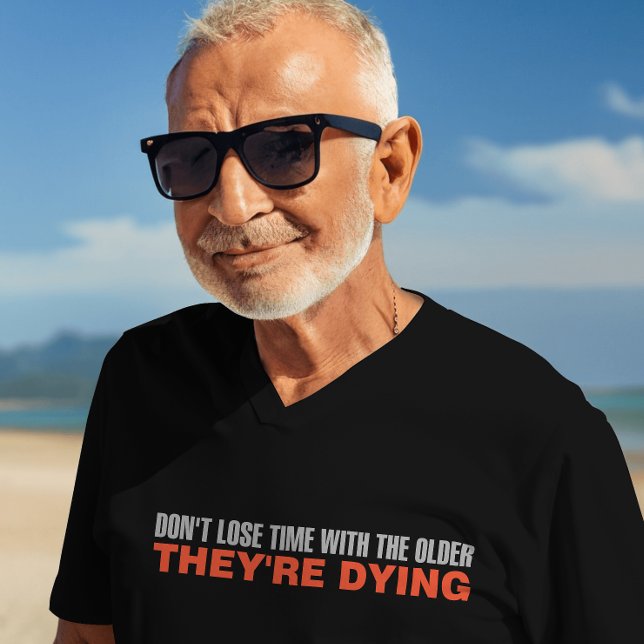 Die Zeit tickt: Das kühne T-Shirt der Wahrheit (Von Creator hochgeladen)