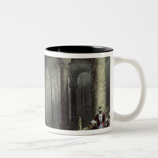 Die Zisterne des Behälters-Veber-Direg oder das Zweifarbige Tasse (Rechts)
