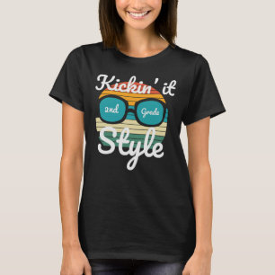 Die zweite Stufe zurück an die Schulkinder T-Shirt