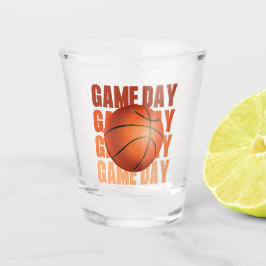 Dies ist der Fan des Saisonbasketballspiels Schnapsglas