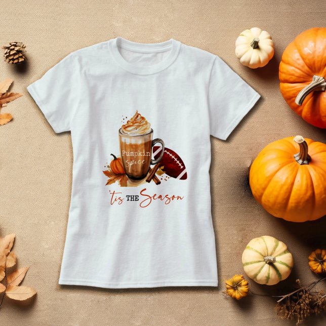 Dies ist die Jahreszeit Pumpkin Spice Football Her T-Shirt (Von Creator hochgeladen)