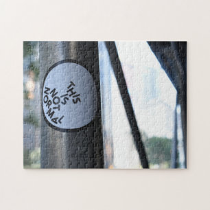 Dies ist nicht normal Street Fotografy Graffiti NY Puzzle