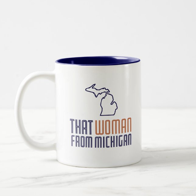 Diese Frau aus der Michigan-Kaffee-Tasse Zweifarbige Tasse (Links)
