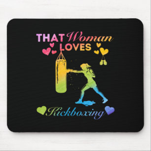 Diese Frau liebt Kickboxen  Mousepad