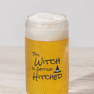 Diese Hexe bekommt scharfe Schuss-Gläser Dosenglas