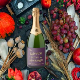 Diese Hexe wird angeheftet