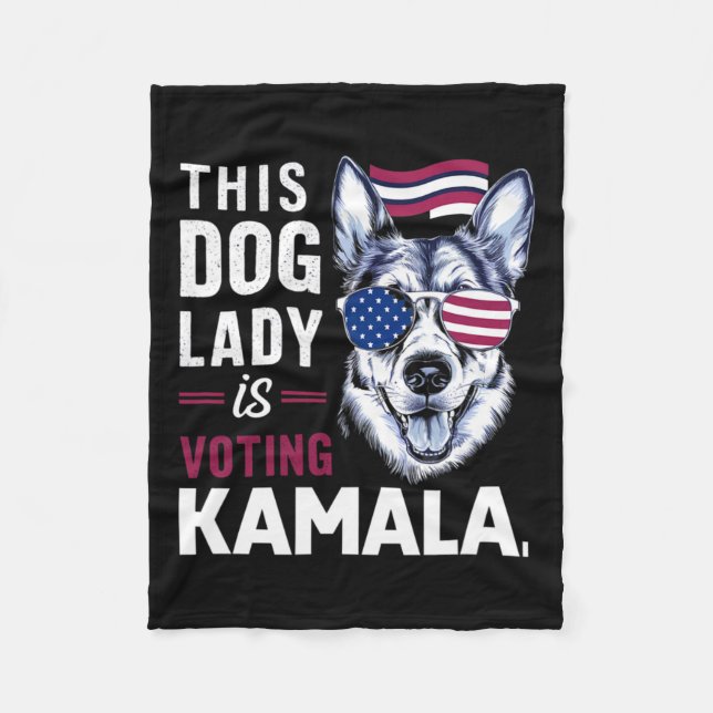 Diese Hundedame wählt Kamala Fleecedecke (Vorderseite)