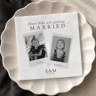 Diese Kinder heiraten: Minimalistische Hochzeit Serviette