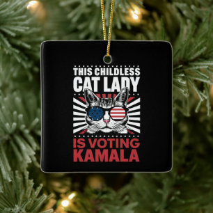 Diese kinderlose Katze-Lady wählt Kamala 2024 Keramikornament
