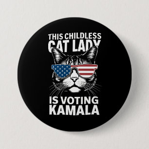 Diese kinderlose Katzenlady wählt Kamala-Harris 24 Button