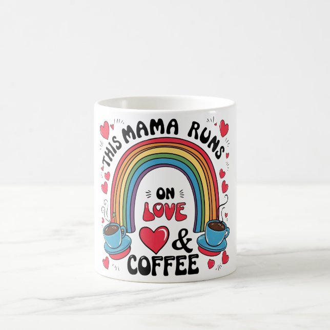 Diese Mama läuft auf Liebe & Kaffee - Retro-Regenb Kaffeetasse (Mittel)