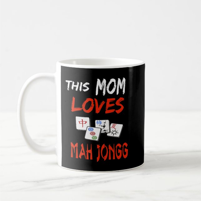 Diese Mama Liebe Mah Jongg Fun Tile Game Bekleidun Kaffeetasse (Links)