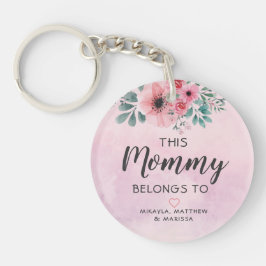 Diese Mommy gehört zu rosa, bläserne Wasserfarbe Schlüsselanhänger