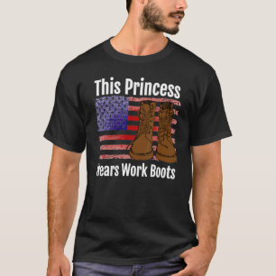 Diese Prinzessin trägt Arbeitsschuhe T-Shirt