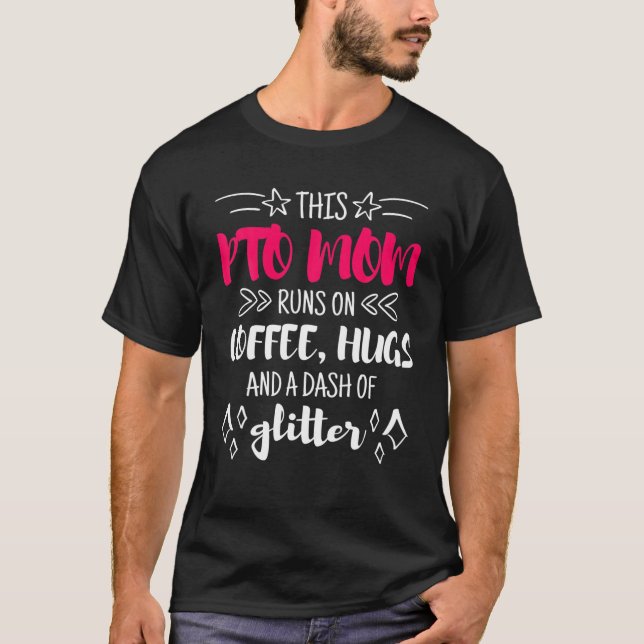 Diese PTO-Mama läuft auf Schlägern und Glitzer Vol T-Shirt (Vorderseite)
