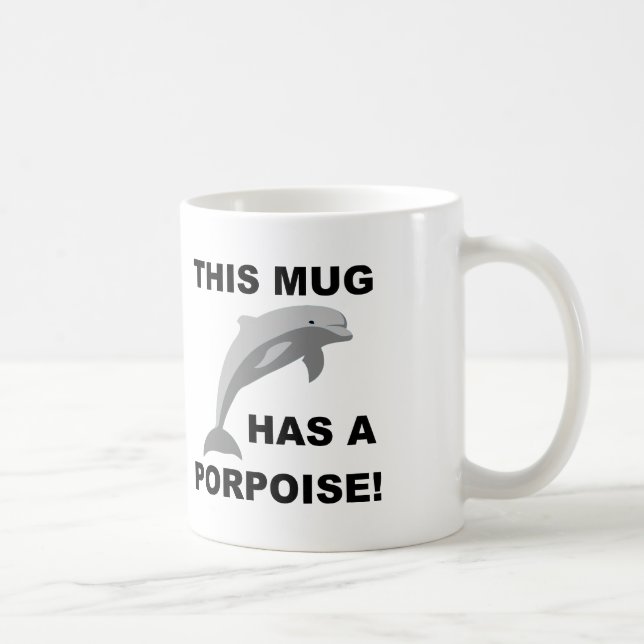 Diese Tasse hat eine lustige Schlägerin oder eine  (Rechts)